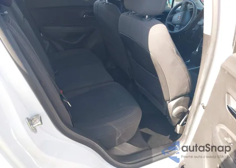 2017 Chevrolet Trax Ls z USA, uszkodzony, nr VIN KL7CJKSB5HB144970